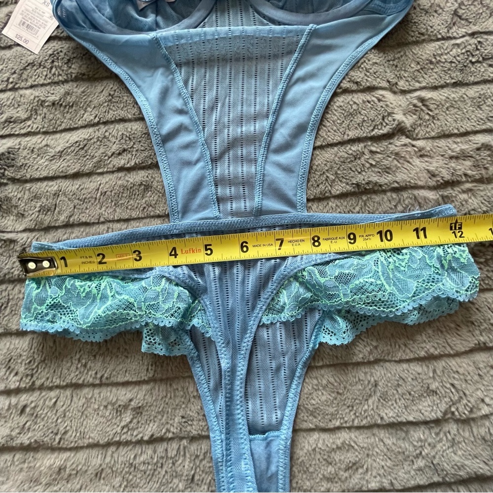 Lingerie - Picture 6 of 6